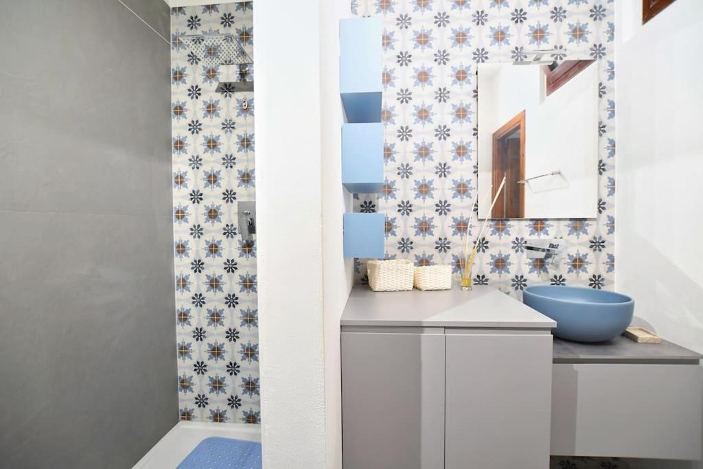 Ferienwohnung Iflat Agli Archetti Del Centro Palermo Exterior foto