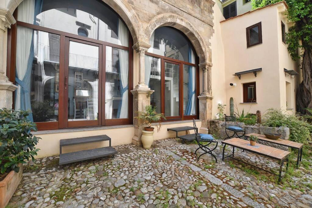 Ferienwohnung Iflat Agli Archetti Del Centro Palermo Exterior foto